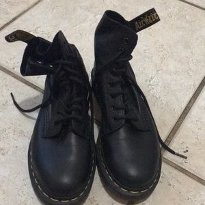 Dr. martens